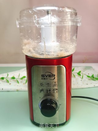 【海鲜蔬菜粥】8-12月龄婴儿宝宝辅食的做法步骤：2