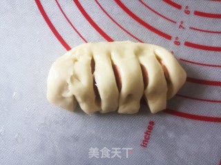 火腿肠面包的做法步骤：6