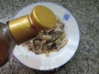 乌贼鲞炒尖椒的做法步骤：5
