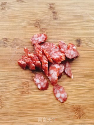 鸡腿腊肠煲仔饭的做法步骤：6