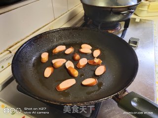 玉米鸡蛋火腿肠水果沙拉的做法步骤：5