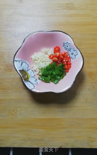 年夜饭----白灼大虾的做法步骤：4