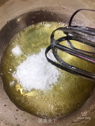 六寸菠菜汁戚风蛋糕的做法步骤：8