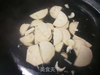 冬笋木耳炒肉片的做法步骤：2