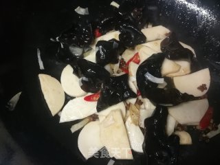 冬笋木耳炒肉片的做法步骤：10