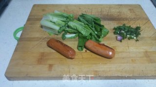 煎荷包蛋青菜汤面的做法步骤：2