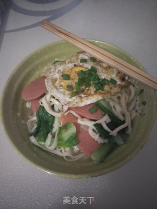 煎荷包蛋青菜汤面的做法步骤：5