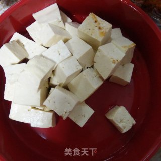 红烧肉炖白菜豆腐的做法步骤：1