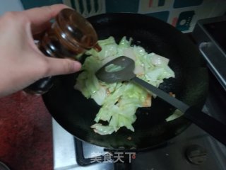 鱼豆腐炒包菜的做法步骤：8