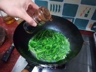 蒜蓉西洋菜的做法步骤：7