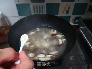 肉丸香菇面的做法步骤：7