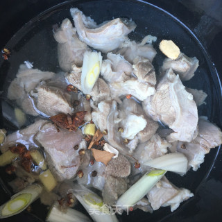 莲藕焖羊肉的做法步骤：11