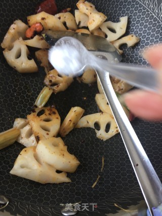 莲藕焖羊肉的做法步骤：23