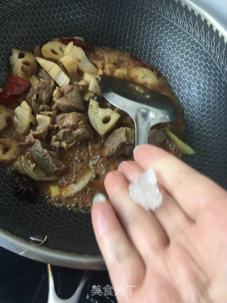 莲藕焖羊肉的做法步骤：26