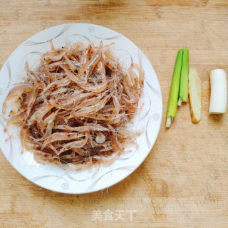 孜然干煸虾的做法步骤：1