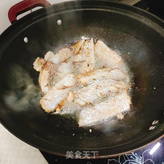茄汁带鱼的做法步骤：3