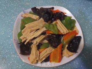 素炒腐竹木耳——简单易学快手菜的做法步骤：5
