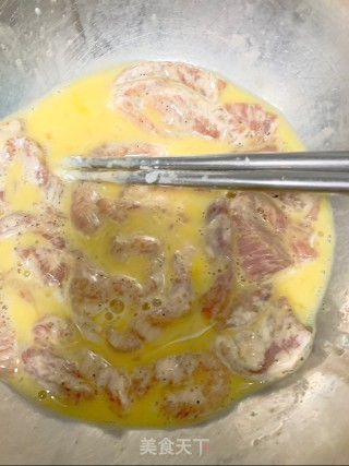 小酥肉的做法步骤：2