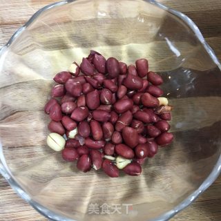 花生米拌菠菜的做法步骤：2