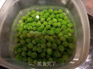 香肠蛋炒饭的做法步骤：2