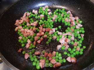 香肠蛋炒饭的做法步骤：4
