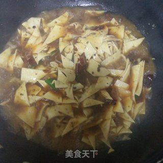 香辣千张炖圆白菜的做法步骤：5