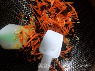 素三鲜酥皮馅饼的做法步骤：7