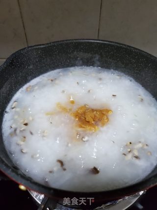 香菇鸡粒粥的做法步骤：9