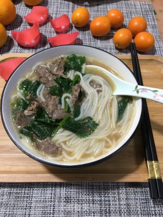 牛肉香芹汤粉的做法步骤：14