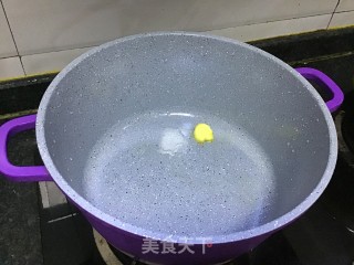 虾头萝卜三鲜饺子的做法步骤：1