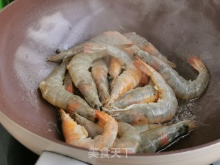 甜辣大虾的做法步骤：3