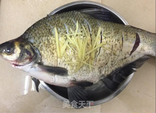 年夜饭离不开它，原来这步一直放错了，难怪汤不白肉不香的做法步骤：4