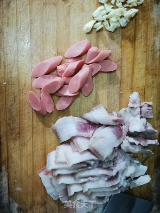 回锅肉的做法步骤：4