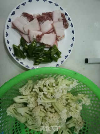辣炒花椰菜的做法步骤：2