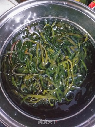 凉拌海带丝的做法步骤：2