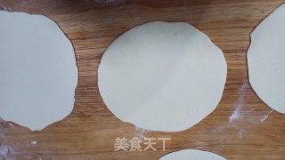 发面韭菜合的做法步骤：4