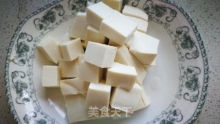 蘑菇烧豆腐的做法步骤：1