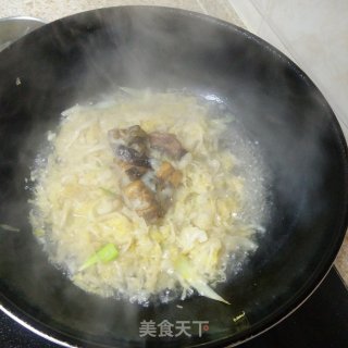 红焖肉炖酸菜的做法步骤：6
