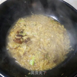 红焖肉炖酸菜的做法步骤：7