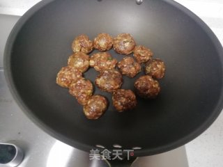 毛豆烧肉丸的做法步骤：3