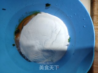 菠菜鸡蛋饼的做法步骤：4