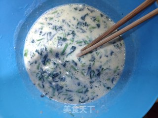 菠菜鸡蛋饼的做法步骤：5