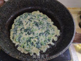 菠菜鸡蛋饼的做法步骤：6