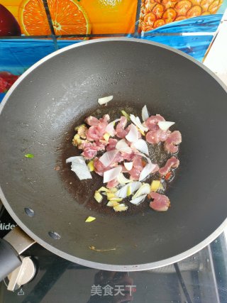 炸豆腐炒辣椒的做法步骤：6