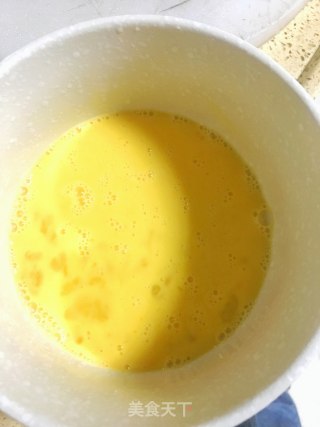 “ 花样面食 ”韭菜盒子的做法步骤：1