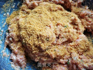 炸肉圆子的做法步骤：5