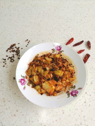 爆炒老干妈圆白菜的做法步骤：7