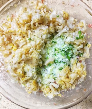 东北酸菜猪肉饺子的做法步骤：13