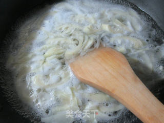 青椒千页豆腐炒雷笋的做法步骤：5