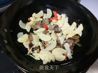冬笋炒回锅肉的做法步骤：6